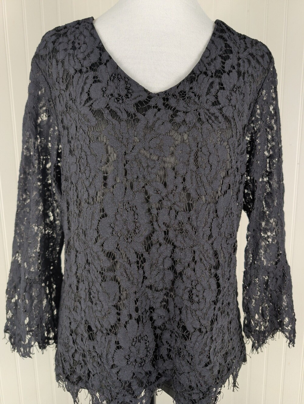 Zac & Rachel Black Floral Lace V-Neck Blouse Size M